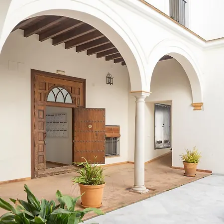 El Anfitrion - Palacio Xviii